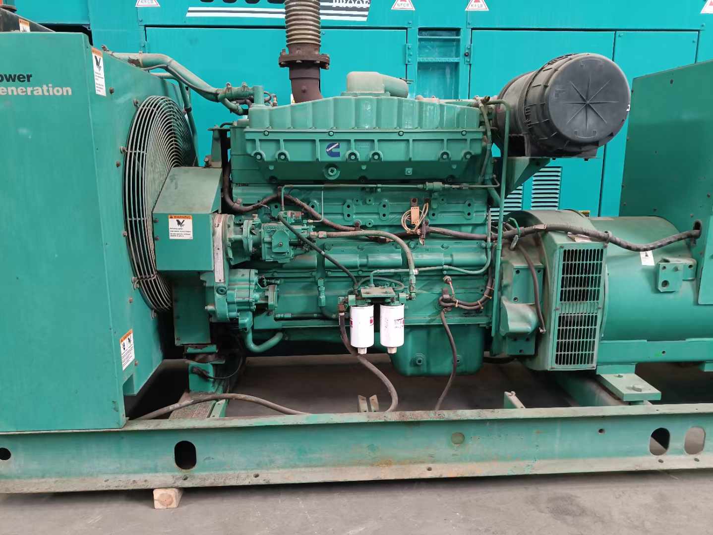 都匀过载会对 600kW 柴油发电机组造成哪些损害？