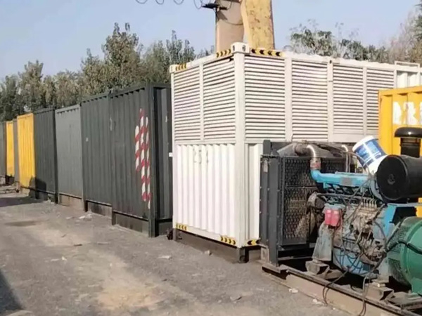 都匀200KW柴油发电机机组每小时油耗是多少？